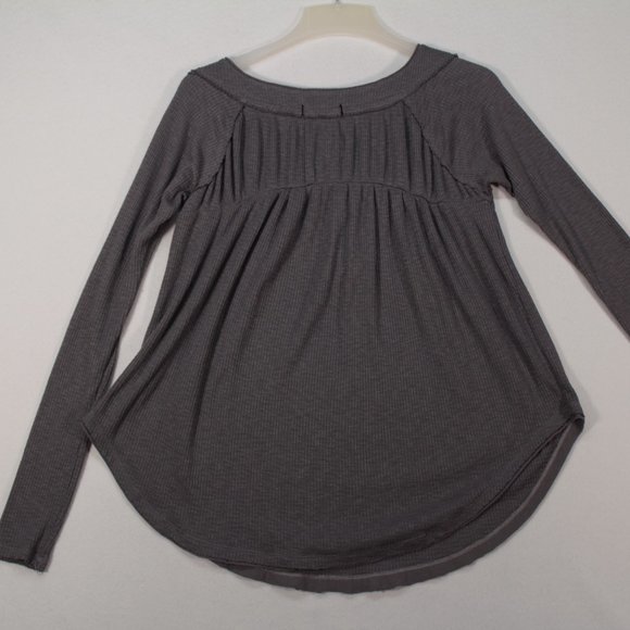 We the Free Shirt Women's Small Gray Long Sleeve Solid Polyester Rayon - Picture 11 of 13